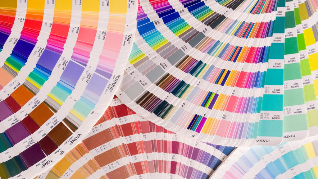 Discover the Art of Color: Expert Tips for Choosing the Perfect Colors in Crafting